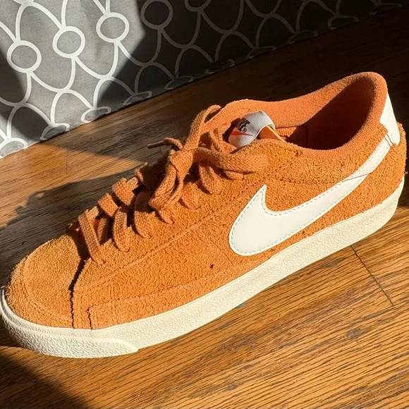 Nike Blazer Low Suede Sneakers - Picture 8 of 15